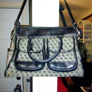 Dooney & Bourke Large Tote Double Pocket purse